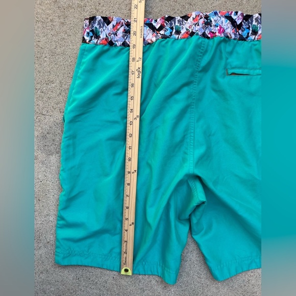 Men's Robert Graham Board Shorts Green Teal Solid 36 Beach Surf Swim Preppy Sun - Picture 13 of 16
